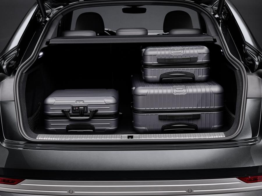 Багажник Audi e-tron S Sportback 2020 года  (WW) (фото 59 из 77)